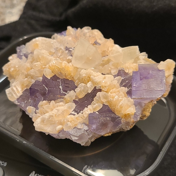 Fluorite with Calcite crystal 🔮 - Picture 10 of 10